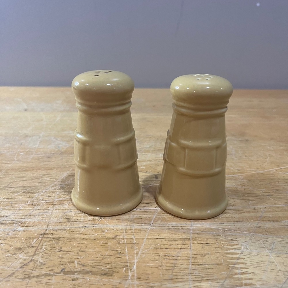 Longaberger Woven Pottery Salt and Pepper Shakers Yellow Farmhouse Vtg Style Set